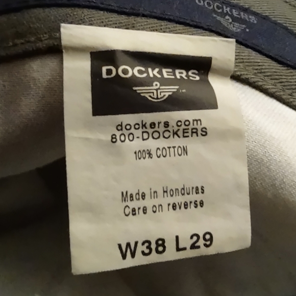 Dockers Pleated Pants - Picture 3 of 3